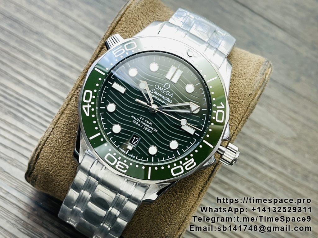 Seamaster Diver 300M SS Green Ceramic Bezel JVSF 1:1 Best Edition Green Dial on SS Bracelet