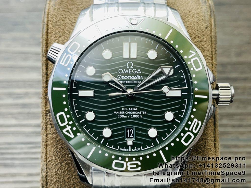 Seamaster Diver 300M SS Green Ceramic Bezel JVSF 1:1 Best Edition Green Dial on SS Bracelet